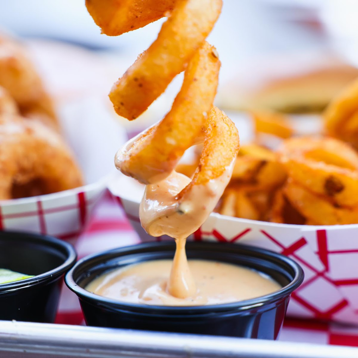 Curly fries with mandy sauce